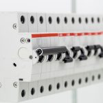 Как выбрать и установить устройство защитного отключения (УЗО) для вашего дома